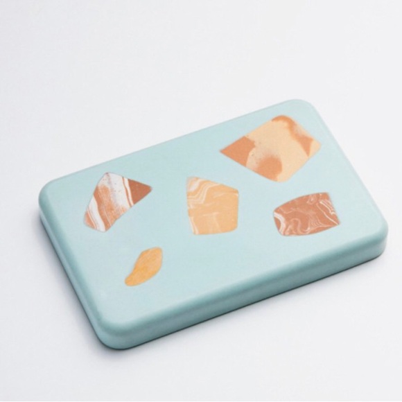 NWT Handmade Terrazzo Soap Dish in Sky Sea The Moon Dials Resin Beach Seashells - Picture 1 of 4